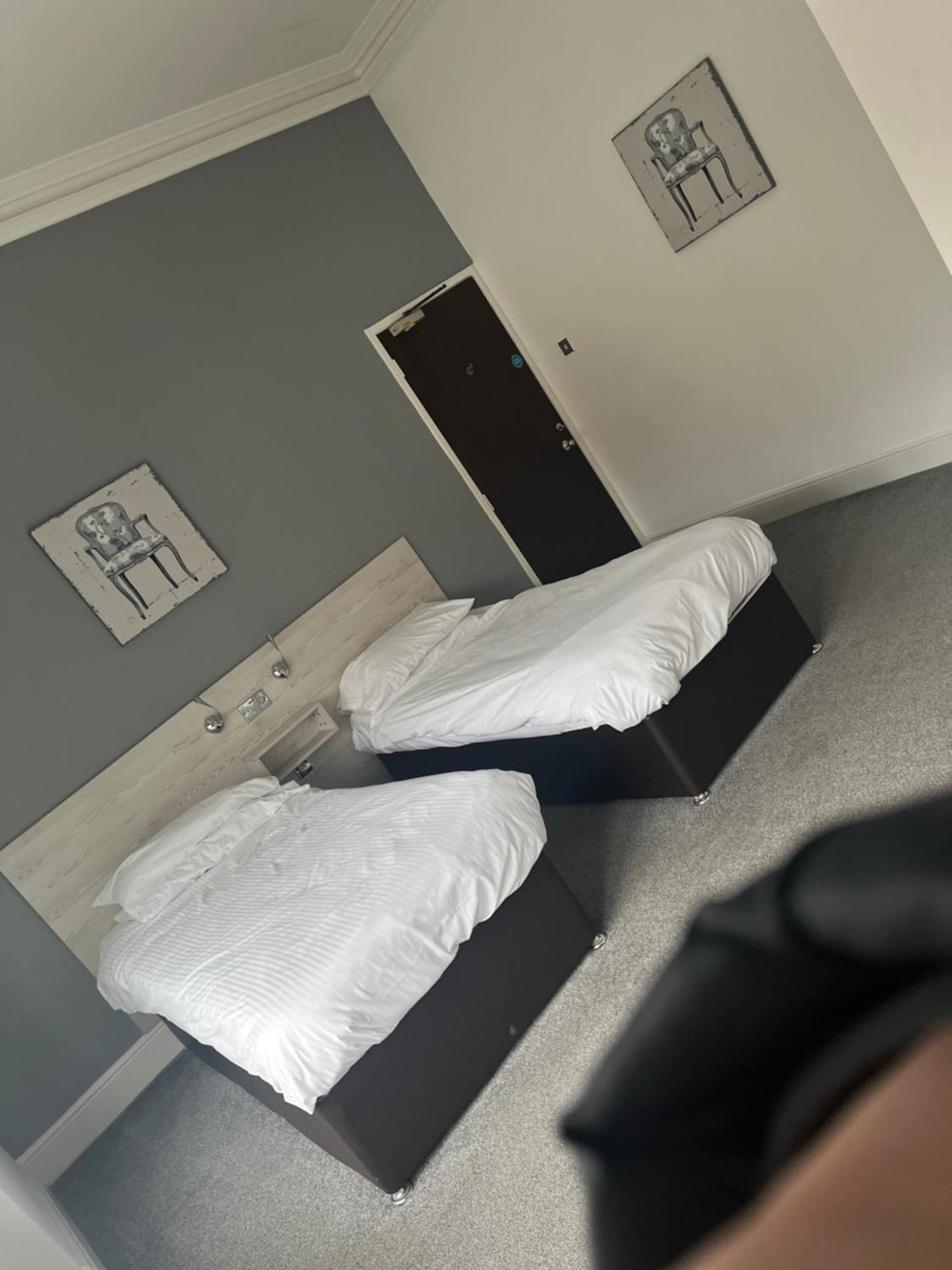 ワーリントン The Kings Head Bed & Breakfast エクステリア 写真